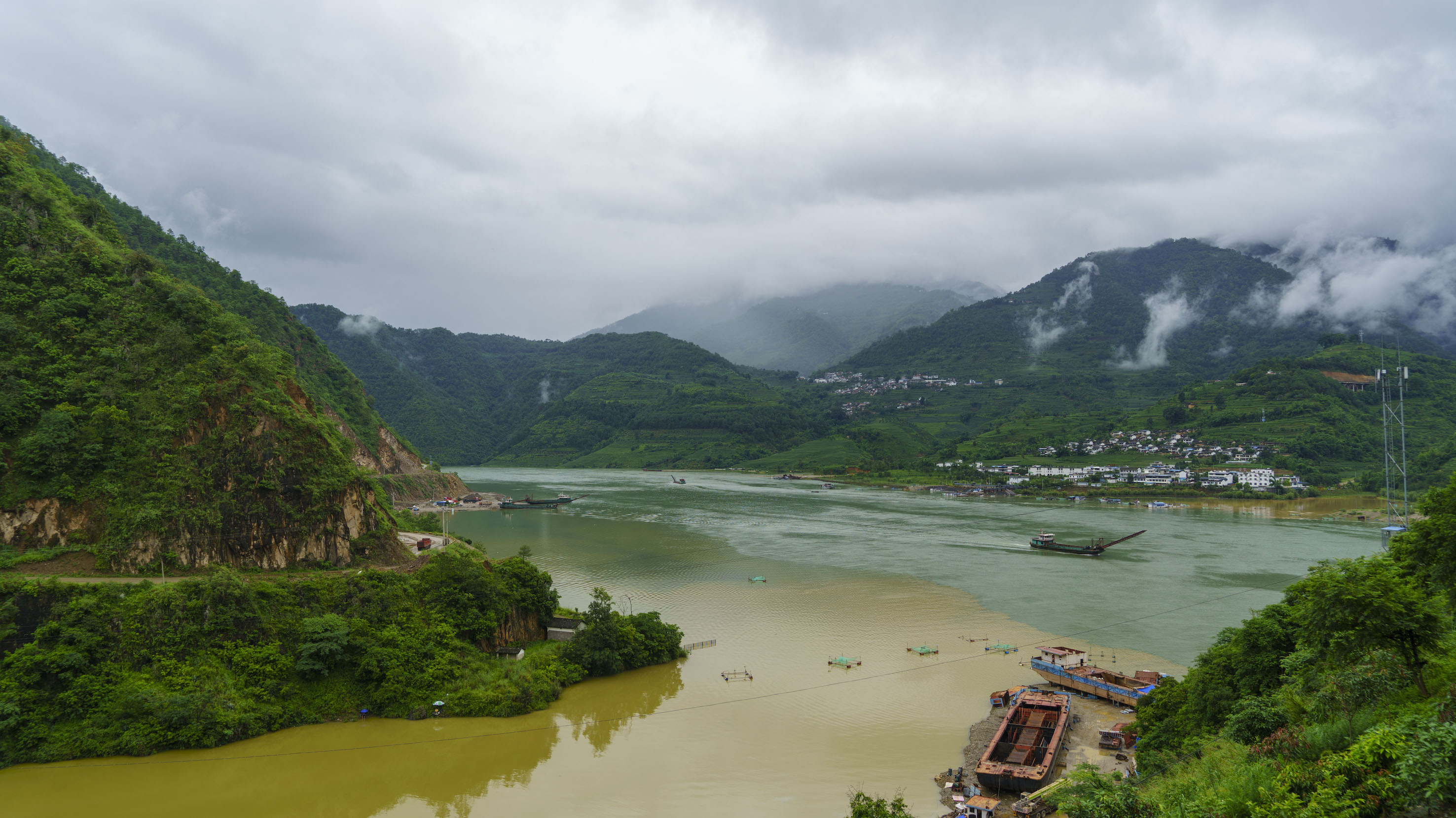 thumbnail of  PHOTO FEATURE | The Death of a Queen: Fieldnotes from the China–Myanmar border