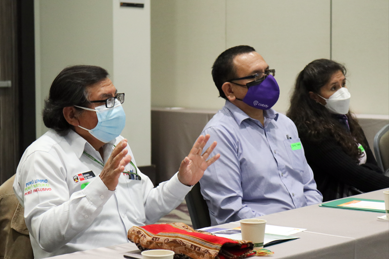 thumbnail of  Trees on family farms: a strategy for biodiversity conservation